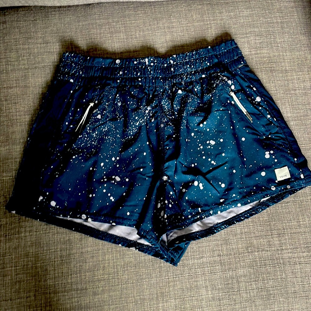 Vuori Dash Short - size small
